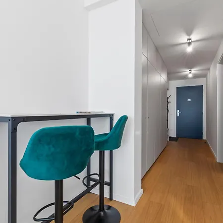 Apartmán Liv Cashmere Nest W Balcony, Ac & Free Parking Bratislava