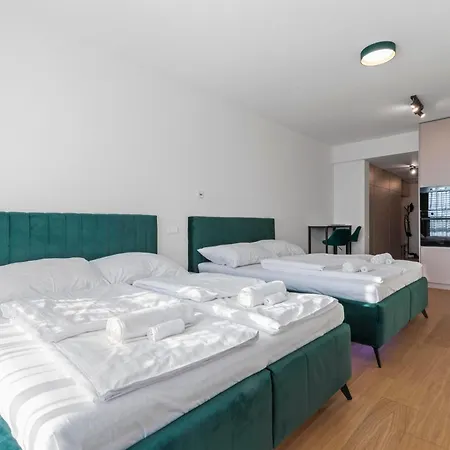 Apartmán Liv Cashmere Nest W Balcony, Ac & Free Parking *